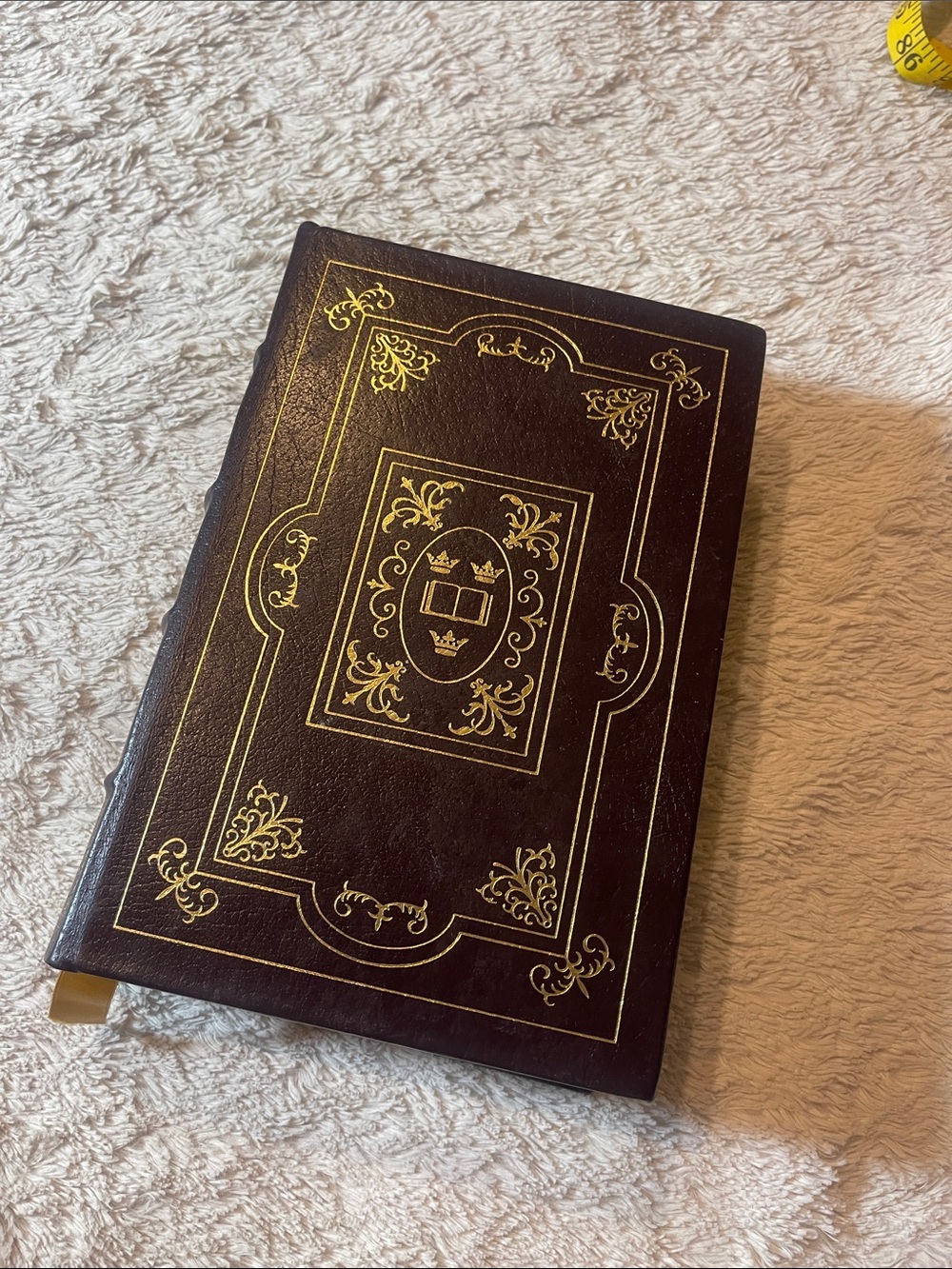 Classic Embossed Leather collectors edition, the Oxford thesaurus